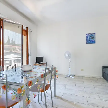 Апартаменты Casa Claudia A Порт-Аццурро